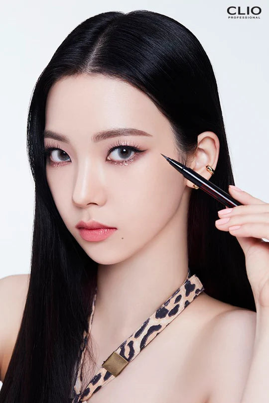 Superproof Pen Liner Kill Delineador de Ojos