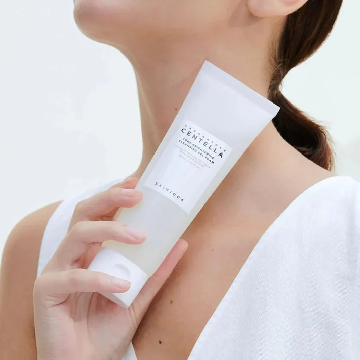 Madagascar Centella Tone Brightening Cleasing Gel Foam